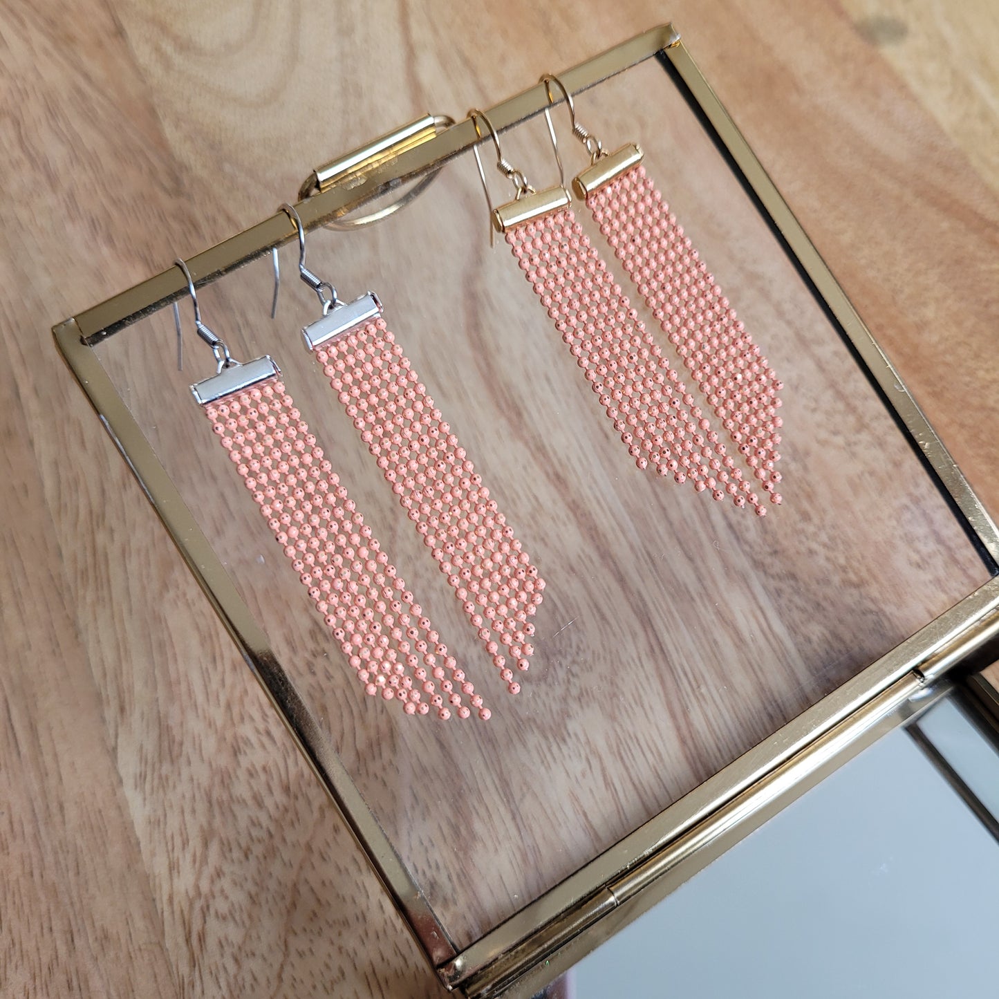 boucles d'oreilles orange clementine or argent chaines micro perlées perles