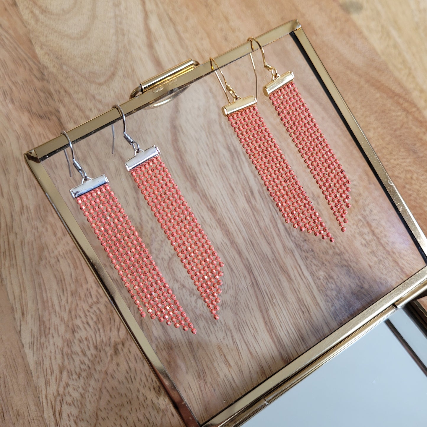 boucles d'oreilles or argent orange chaines micro perlées perles