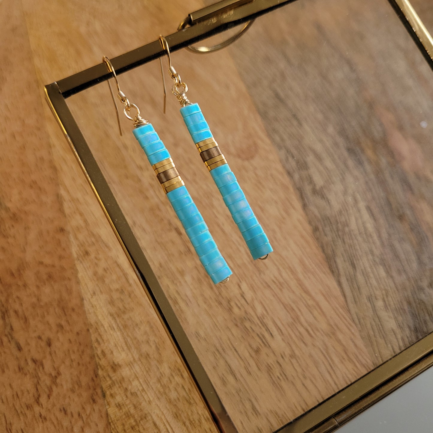 boucles d'oreilles perles miyuki rectangle bleu turquoise