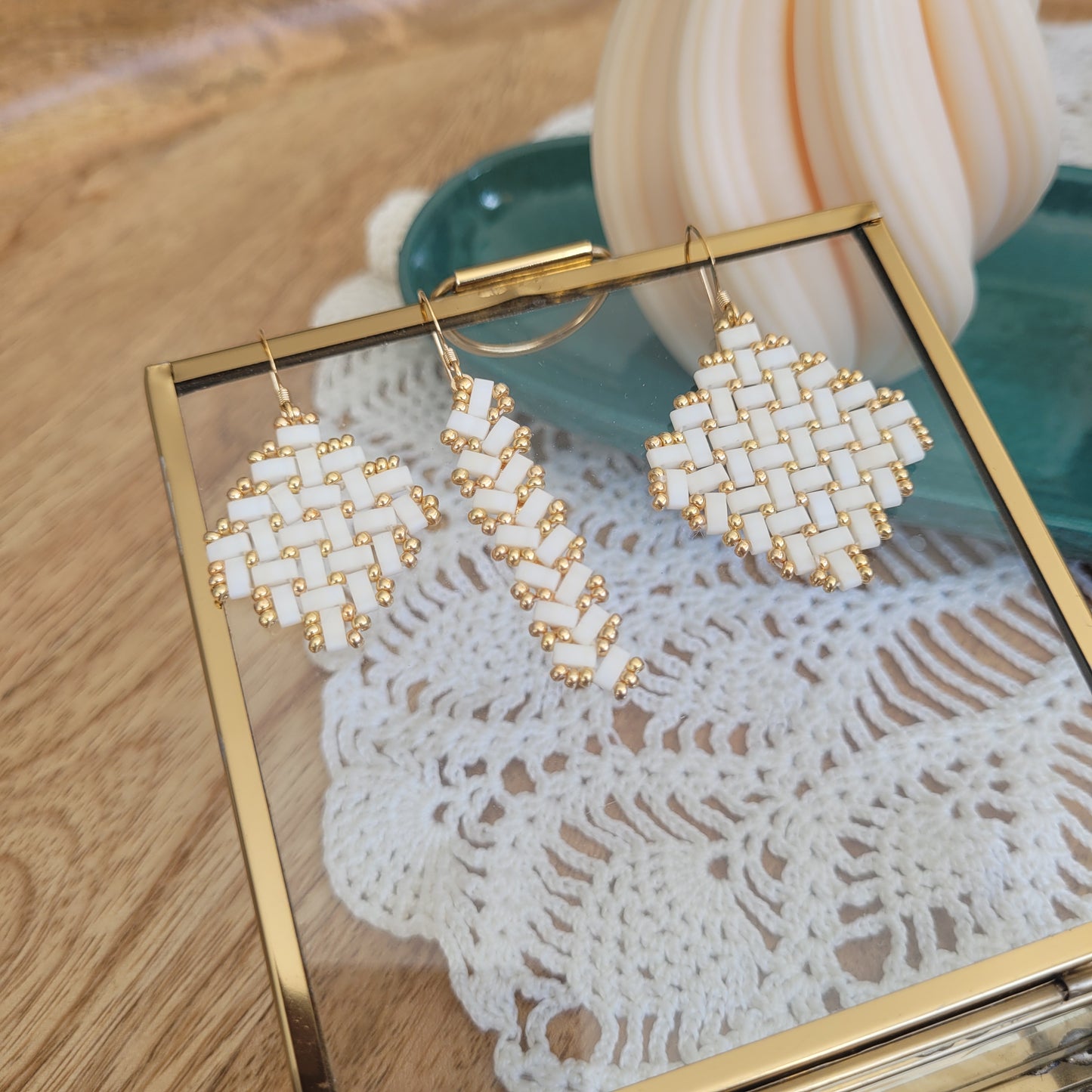 boucles d'oreilles perles miyuki blanc losange rectangle