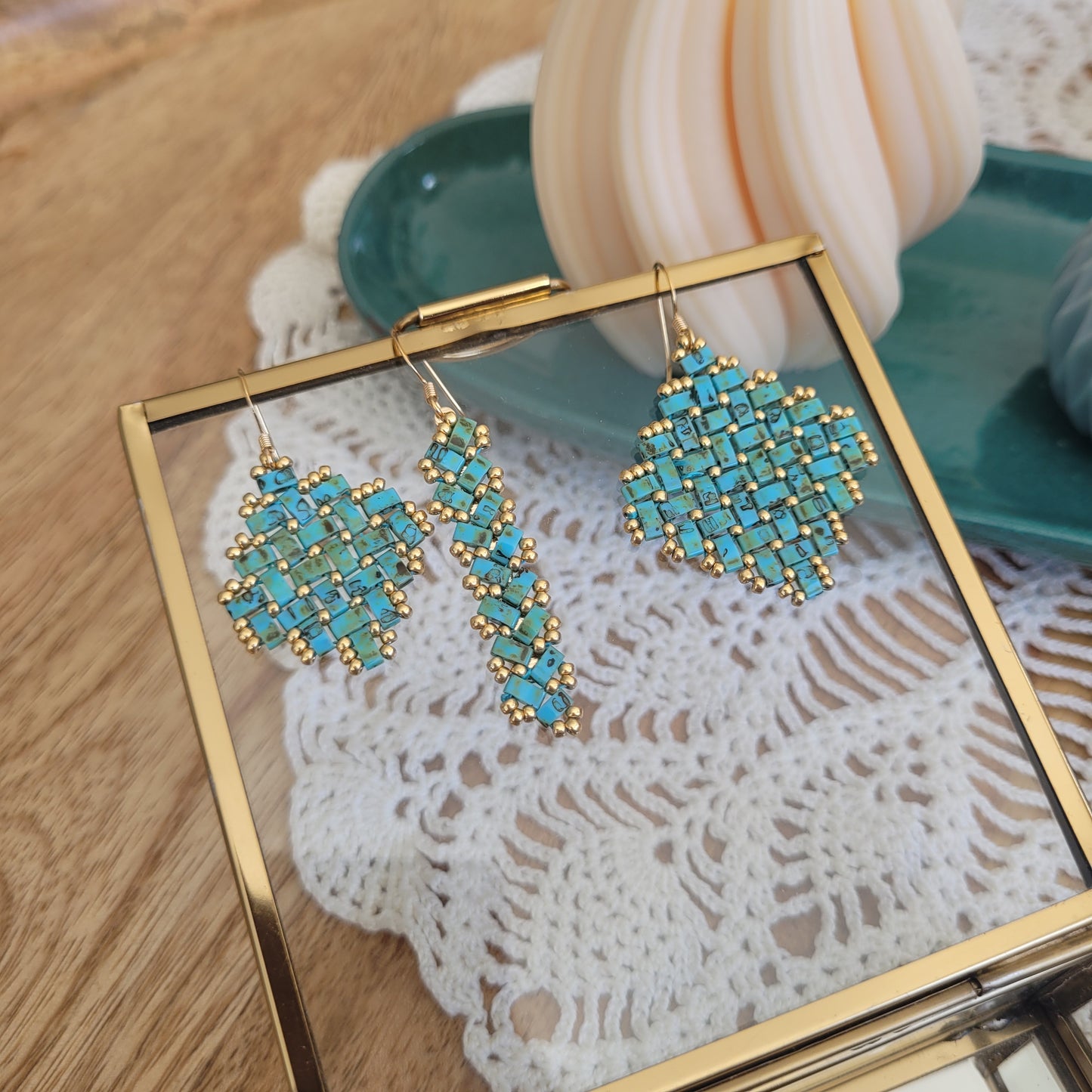 boucles d'oreilles bleu turquoise perles