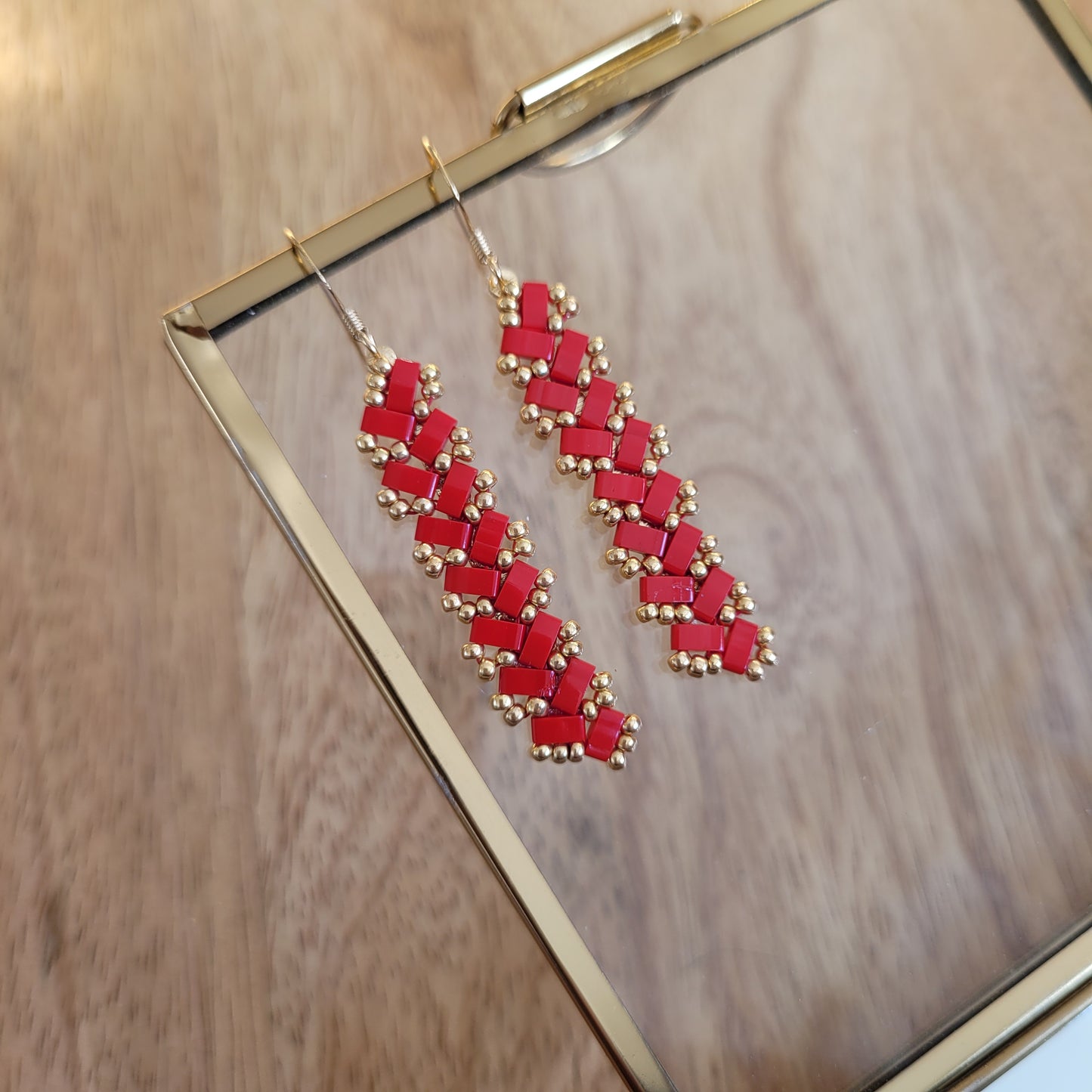 boucles d'oreilles rouge perles miyuki rectangle