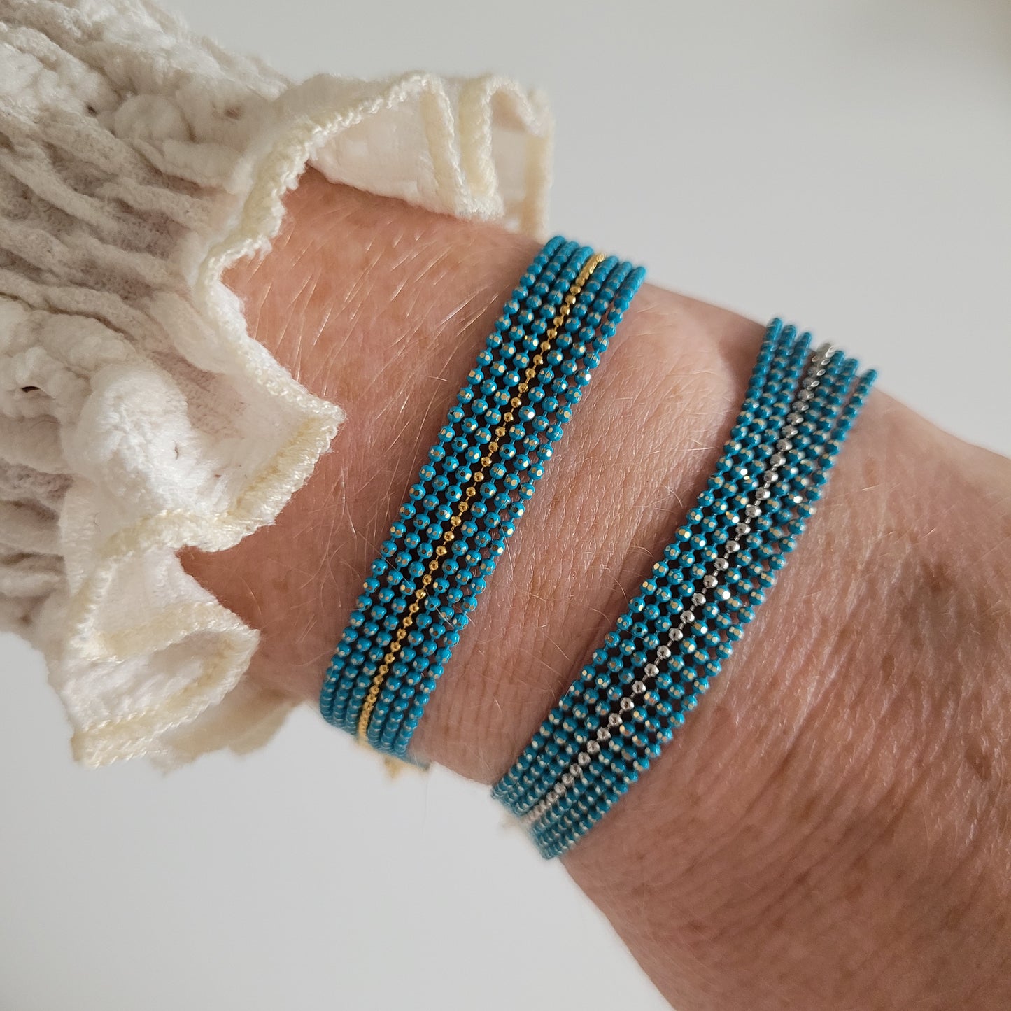 bracelet bleu turquoise chaines micro perlées