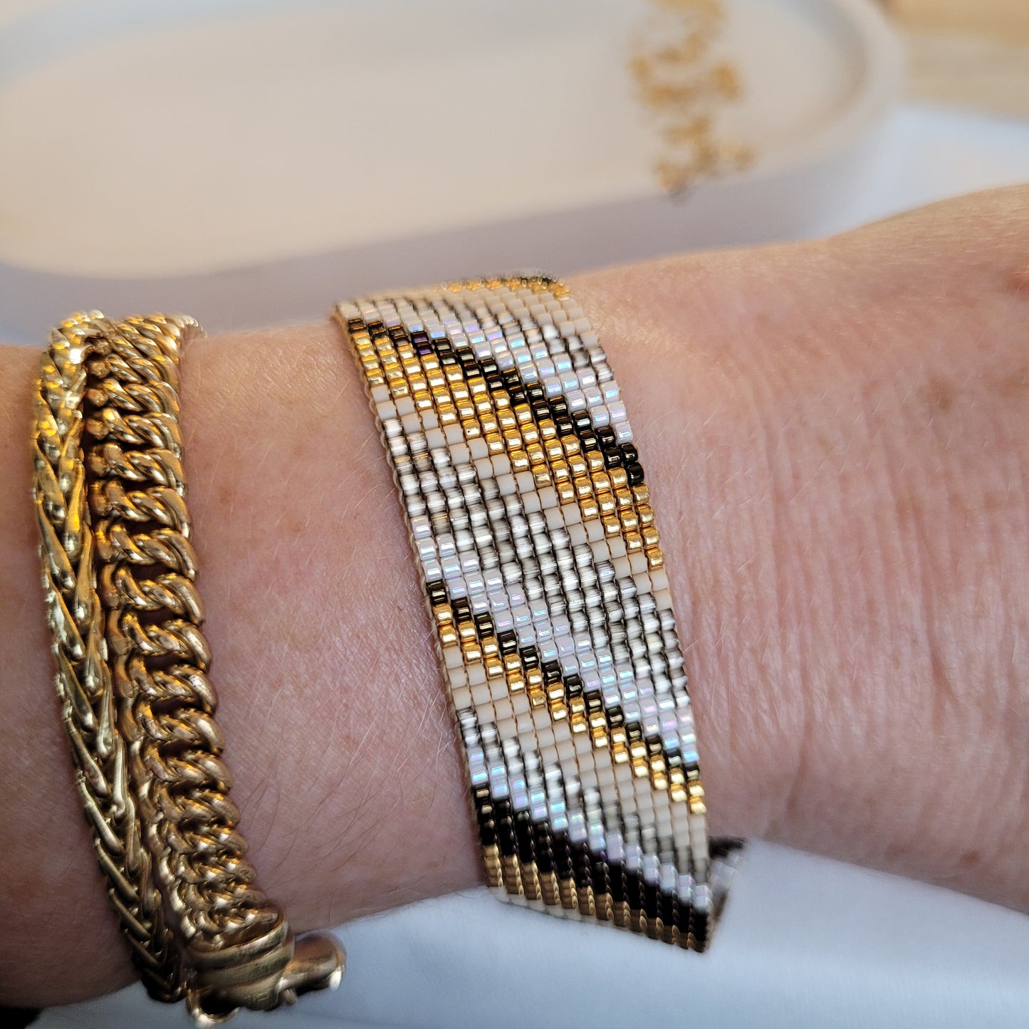 Diagonales - Bronze et blanc